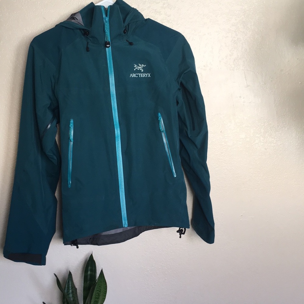 Arc’teryx beta rain jacket